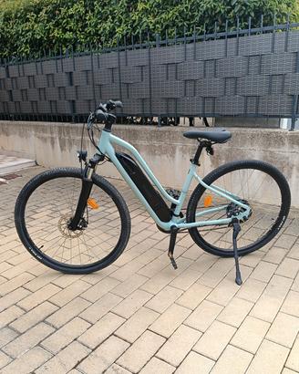 Bici trekking elettrica Riverside 100e Taglia S