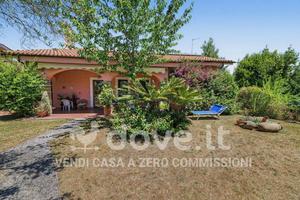 Villa di 267 m² con più di 5 locali a Bracciano