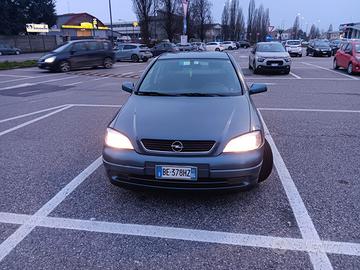 Opel Astra 1.4 benzina