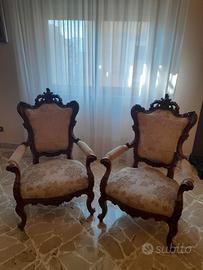 n.2 Poltrone in noce massello anni '60