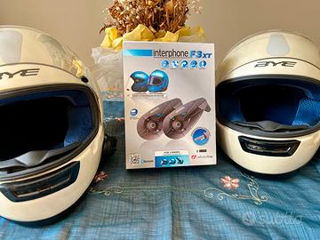 Caschi integrali BYE + INTERFONO bluetooth incluso
