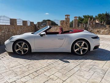 Porsche 911 Cabrio 3.0 Carrera auto