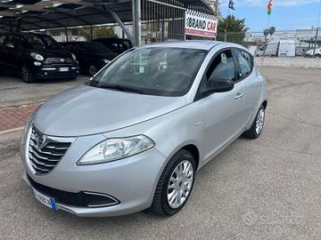 Lancia Ypsilon 1.2 5 porte GPL Gold Unipro 2014