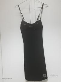 abito nero con spalline sottili  "slip dress" 