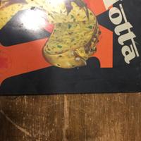Insegna pubblicitaria Panettone Motta