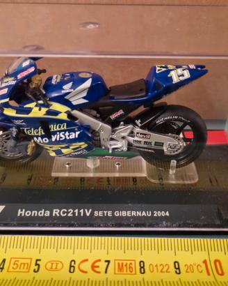 modellino Honda Rc211v Sete Gibernau 2004
