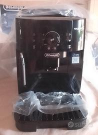 Macchina caffè automatica Magnifica S De Longhi