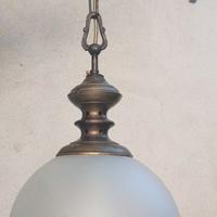 Lampadario in vetro a sfera