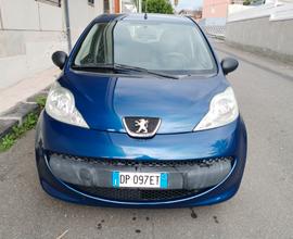 Peugeot 107 1.0 68CV 5p. Sweet Years 2Tronic