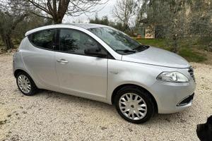 Lancia  Ypsilon