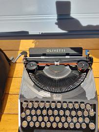 macchina da scrivere Olivetti Ico