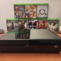 Xbox one 500 gb 2 joystick + giochi