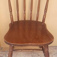 Sedia in legno vintage come da foto. Disponibilità