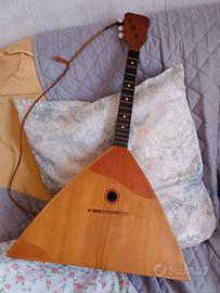 balalaika uss vintage