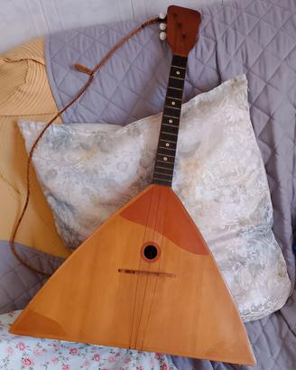 balalaika uss vintage