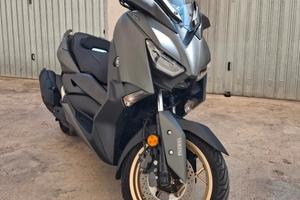 Xmax 125 anno 2021 tech max
