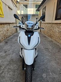 Piaggio Beverly 400 i.e. HPE