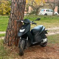 aprilia sr 125 motard del 2015