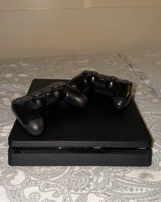 PLAYSTATION 4 slim