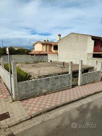 Terreno con seminterrato gia' edificato