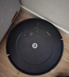 robot aspira e lava Irobot roomba combo essential