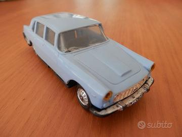 Modellino Lancia Flaminia Berlina - Norev plastica