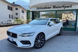 VOLVO V60 B4