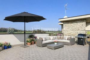 TRILOCALE CON AMPIO TERRAZZO E BOX