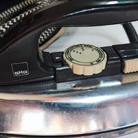 Ferro da stiro da viaggio vintage 