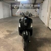 Piaggio Vespa 300 GTS - 2015