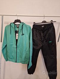 Tuta Nike nuova