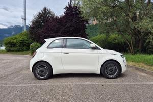 Fiat 500e Icon + Berlina
