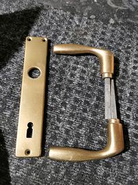 maniglie e placchette 