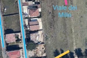 Area recintata 700 mq per deposito e mezzi