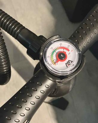 pompa a mano per sup e kayak