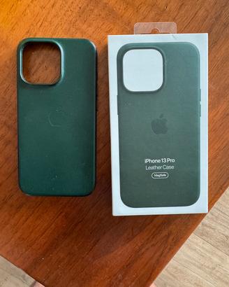 Cover in pelle verde iphone 13pro originale