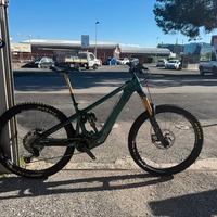 Pivot Shuttle xtr 2023 ep8 usata tg m