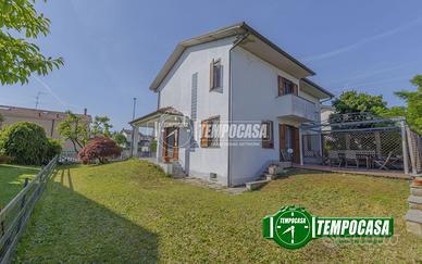 Villa a Bereguardo Via Milano 4 locali