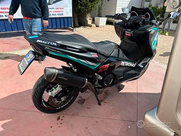 Vendo T-Max 530 2018