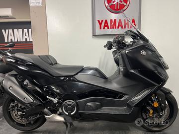 Yamaha TMAX 560 Tech max