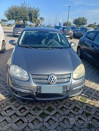 VOLKSWAGEN JETTA 1.6