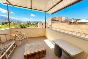 3 vani via Brancaccio appartamento grande balcone