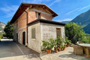 RUSTICO A RIVOLI VERONESE