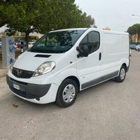 Opel vivaro 12/2014