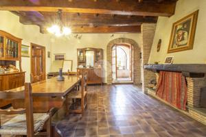 MULTILOCALE A PALOMBARA SABINA