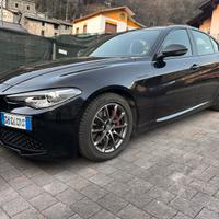 Alfaromeo Giulia 2.2 Q4 Veloce 6-2020 Nero Vulcano