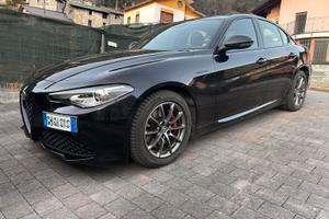 Alfaromeo Giulia 2.2 Q4 Veloce 6-2020 Nero Vulcano