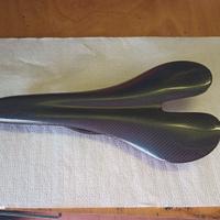 Sella bici in carbonio