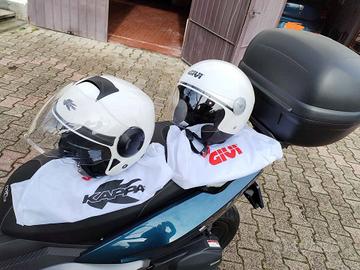 Due caschi nuovi PERFETTI