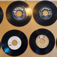 Lotto di 44 dischi 45 giri